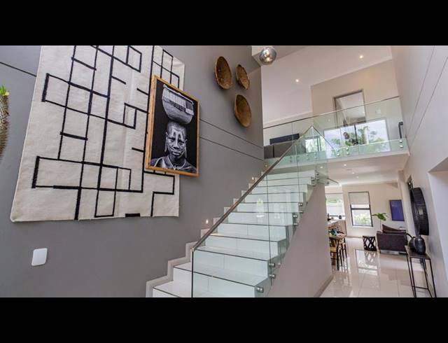 3 BEDROOM HOUSE FOR SALE IN LONEHILL